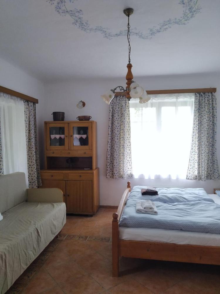 Ubytovani Pod Jilmem Zar Pokoj fotografie