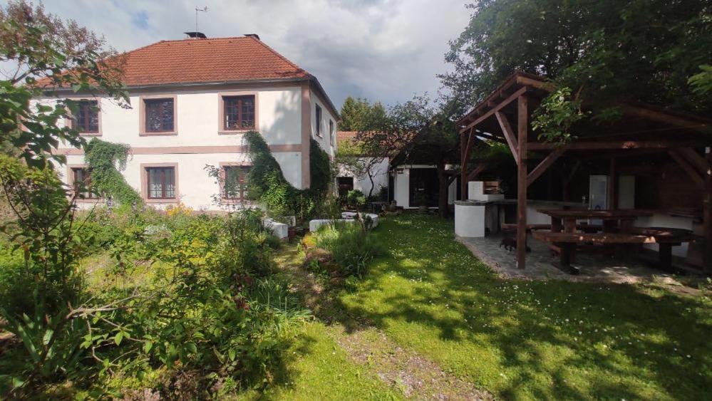 Ubytovani Pod Jilmem Zar Exteriér fotografie